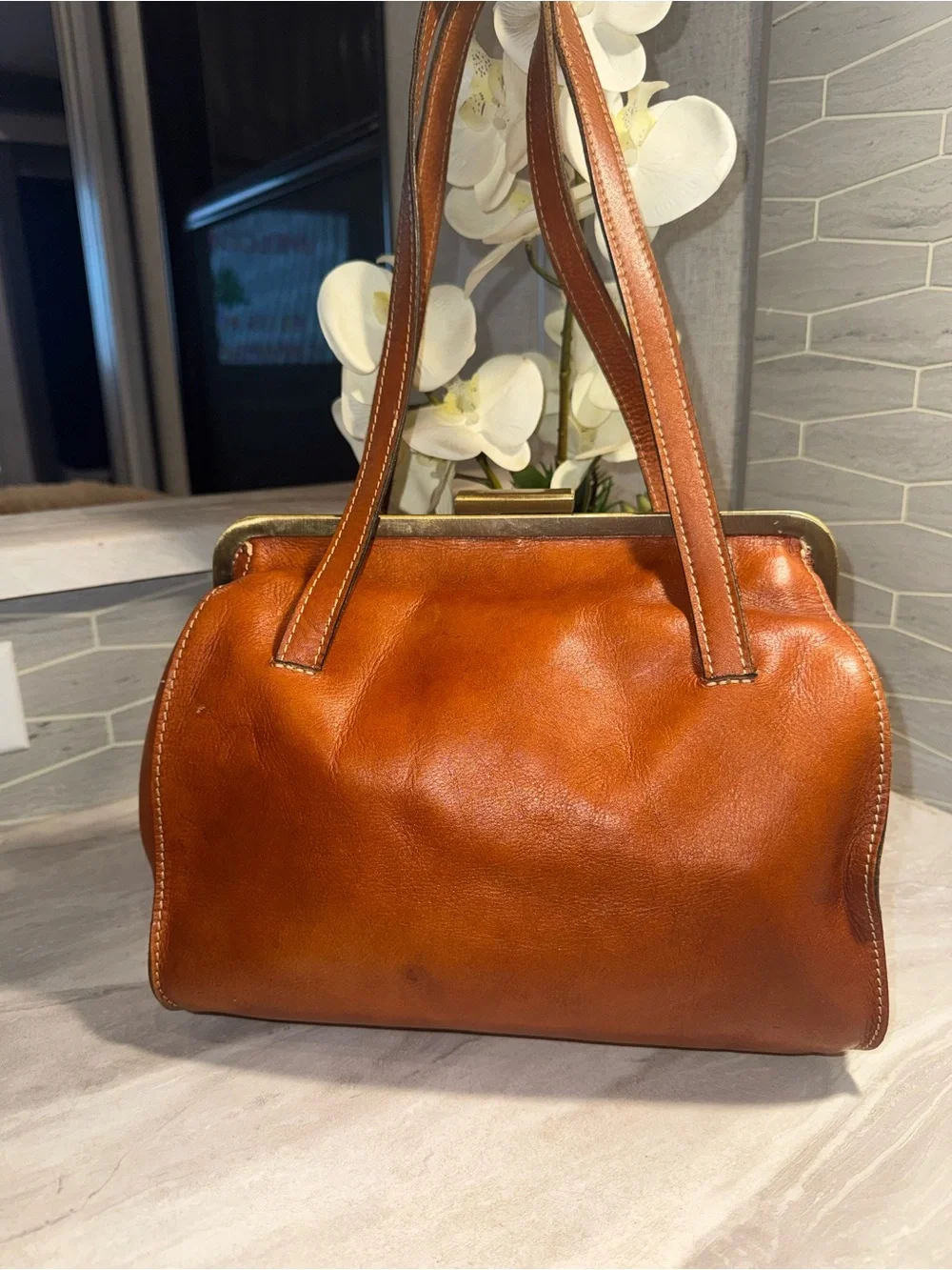 Patricia Nash RARE Cognac Leather Shoulder Bag Floral Accent Metal Clasp Closure